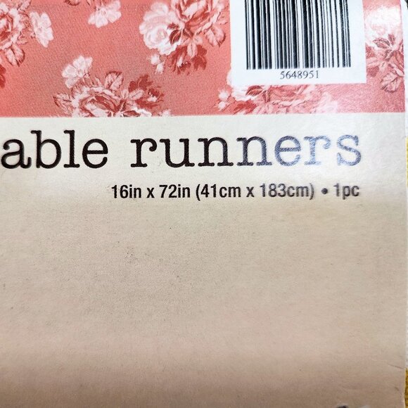 NWT Reversible Blue/White, Yellow/White Hexagonal Design Table Runner 16x72 inch - Picture 5 of 5